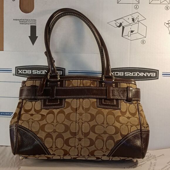 Coach Hampton Medium Khaki Jacquard Signature C Carryall Tote - Picture 7 of 11